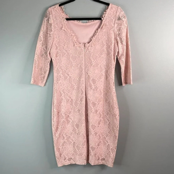 LE CHATEAU Pastel Blush Pink Floral Lace Dress Bodycon Tailored Fit Size M - Picture 7 of 13